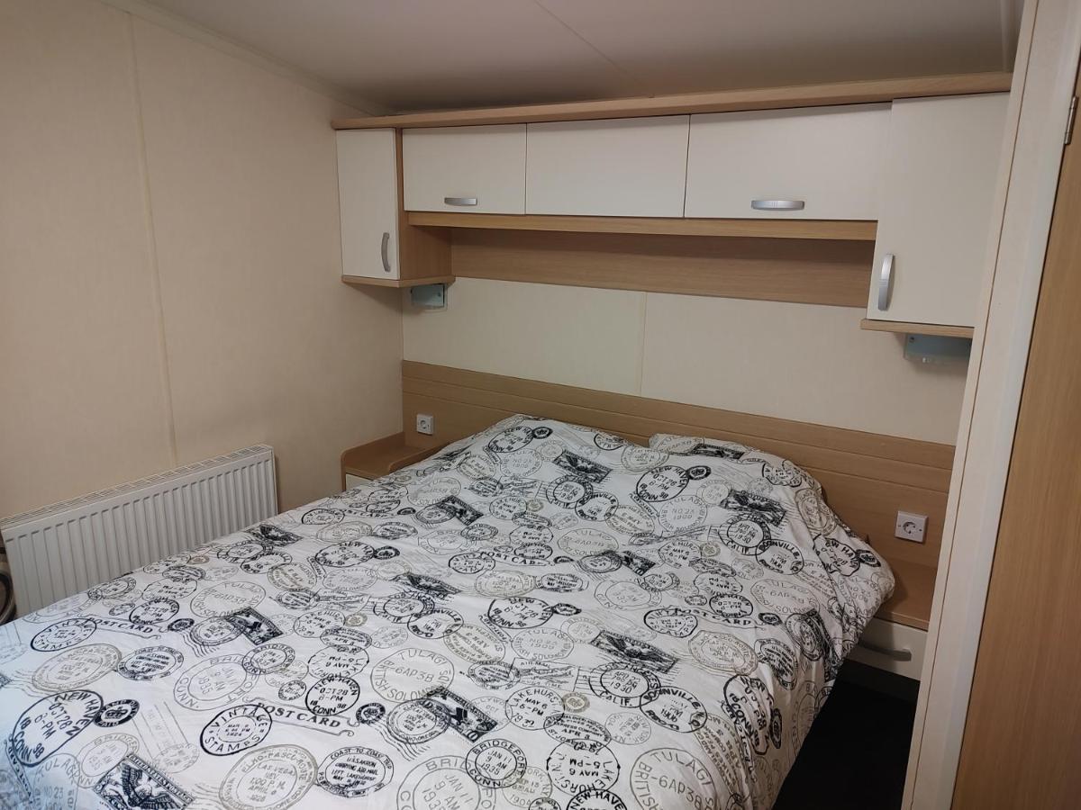 Chalet Met Veranda Aan Bosrand Vledder Екстер'єр фото