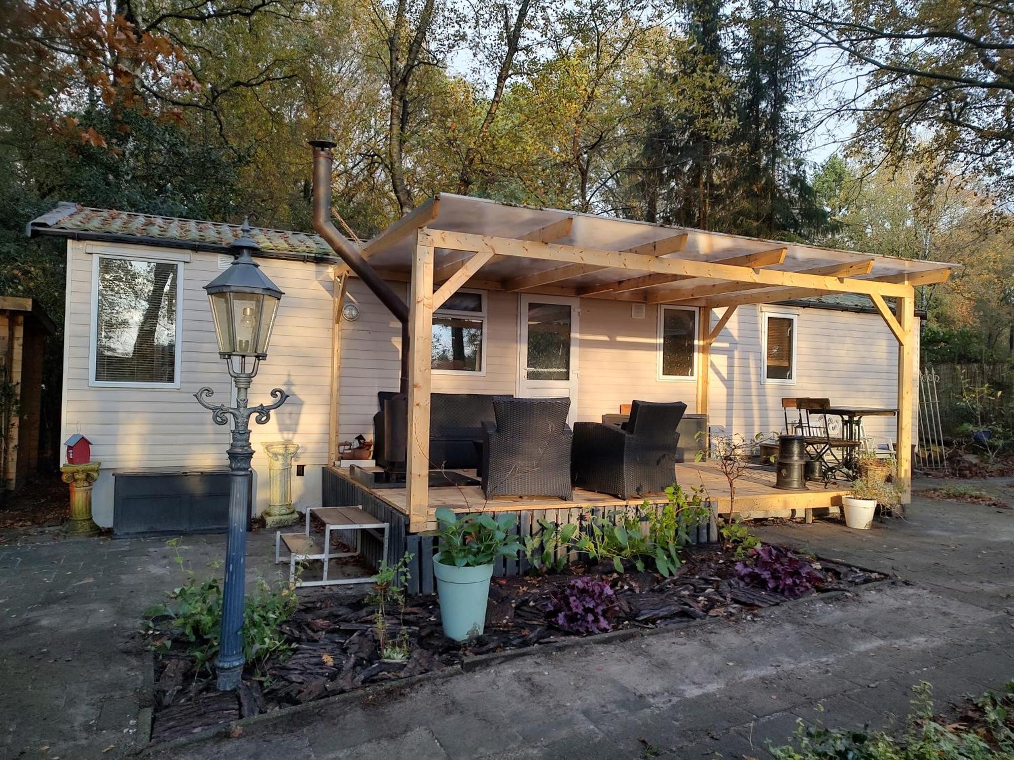 Chalet Met Veranda Aan Bosrand Vledder Екстер'єр фото